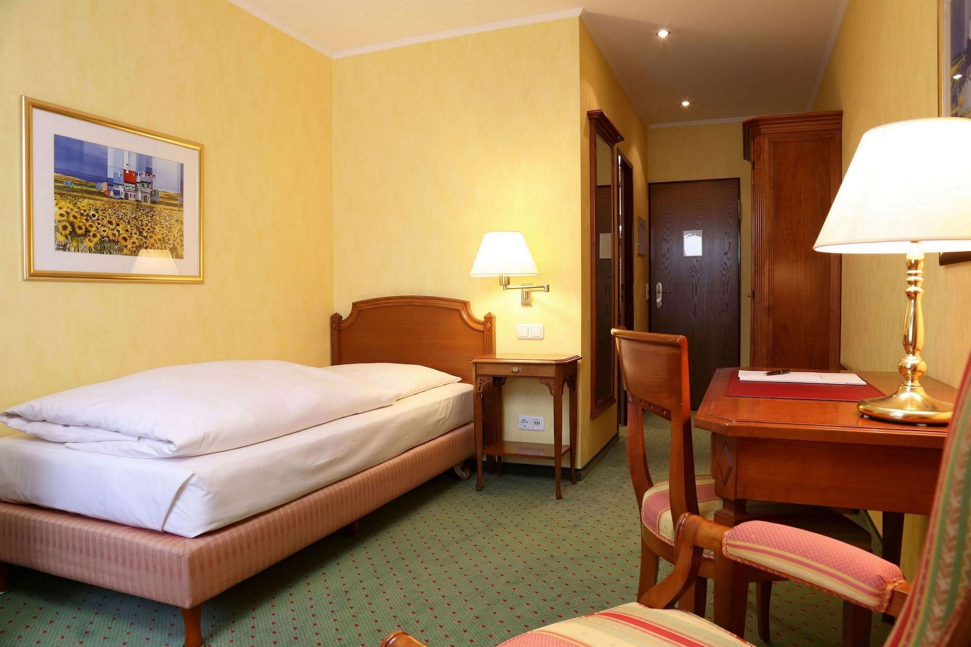 Alt Lohbruegger Hof Hotel Hamburg